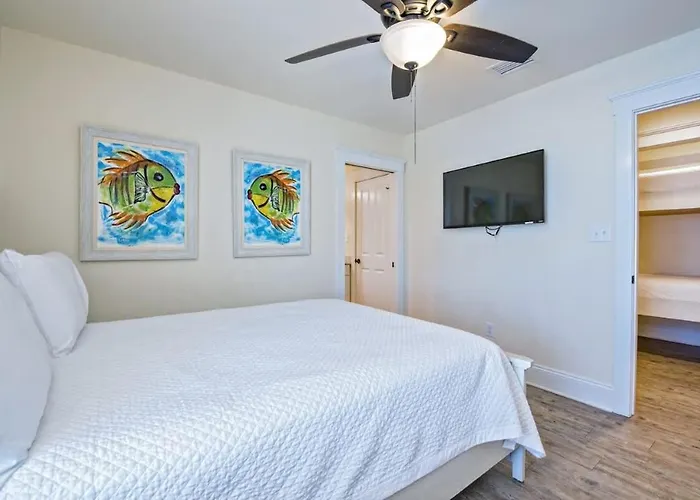 Holiday home Beachfront 18bed Pool Easybreezy