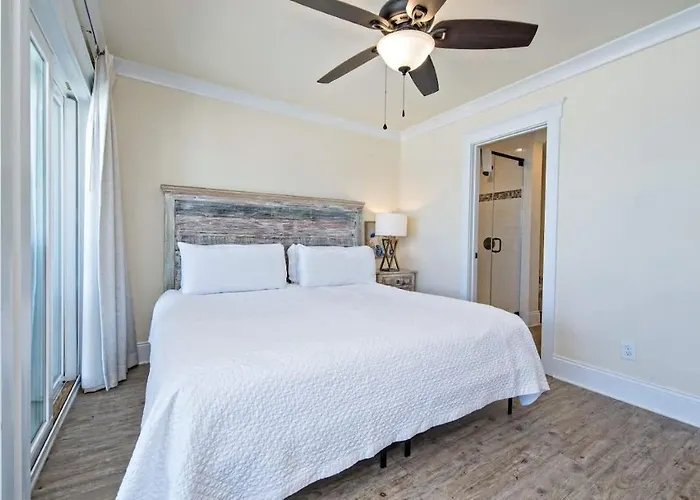 Beachfront 18bed Pool Easybreezy Holiday home *